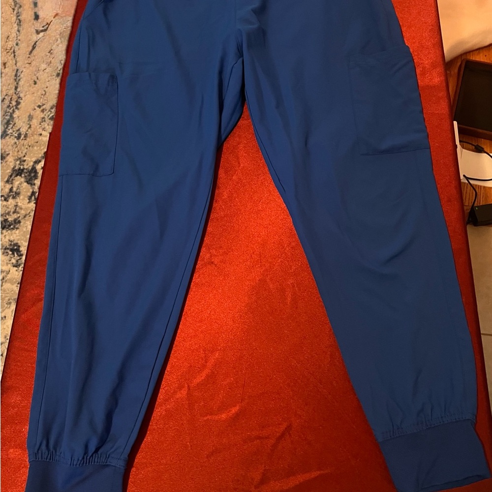 Med Couture Royal scrub joggers